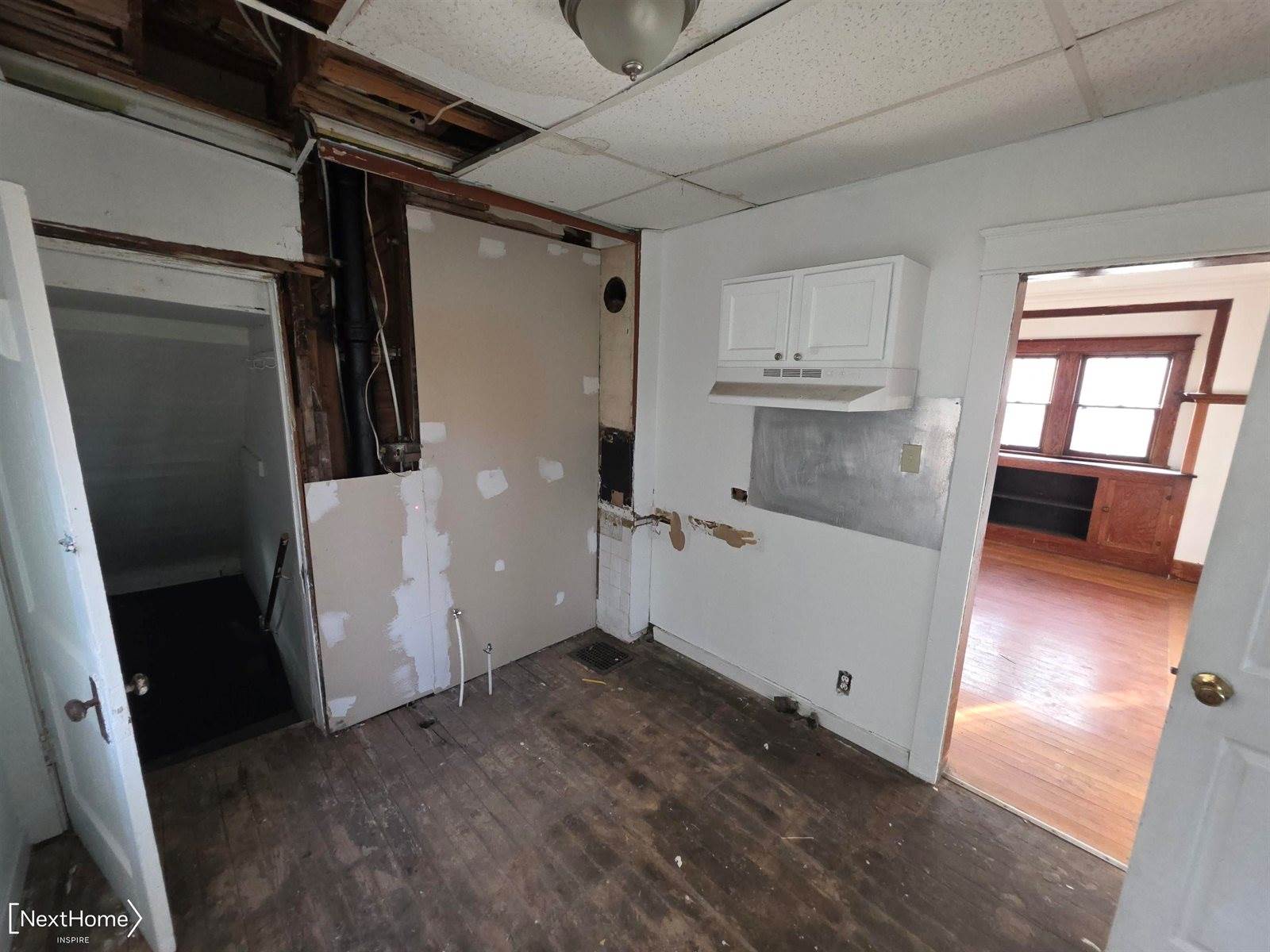 2217 Francis Avenue, Flint, MI 48505