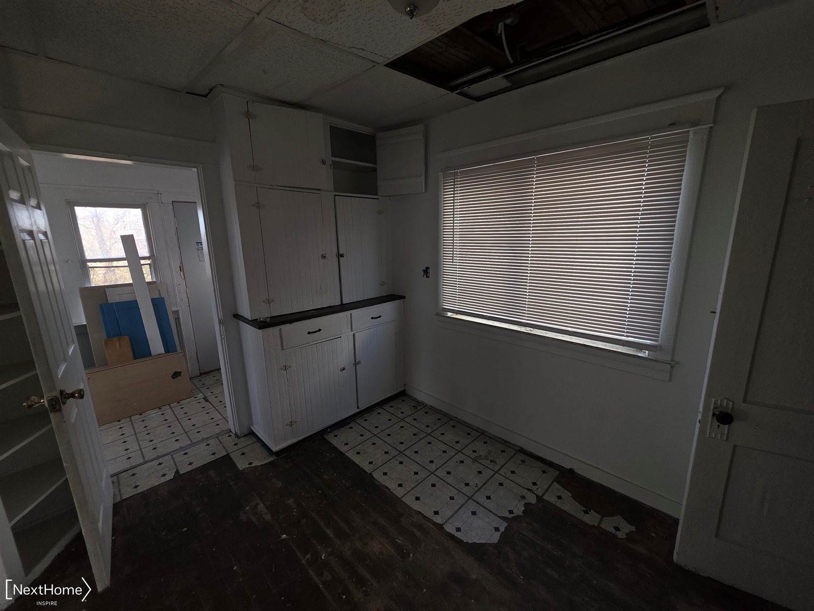 2217 Francis Avenue, Flint, MI 48505