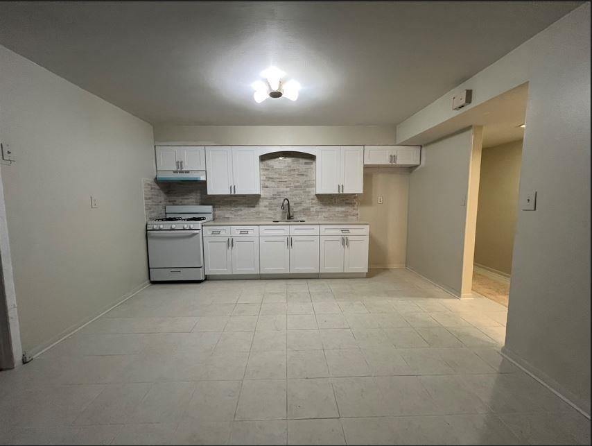 1415 70TH St, North Bergen, NJ 07047