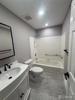 572 Nutley Drive, Monroe, NJ 08831