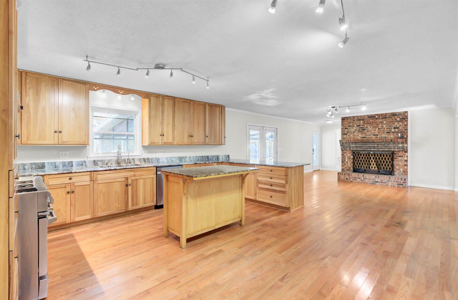 139 Pecan Drive, Summerville, SC 29483