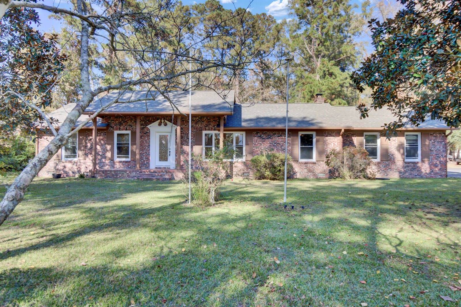 139 Pecan Drive, Summerville, SC 29483