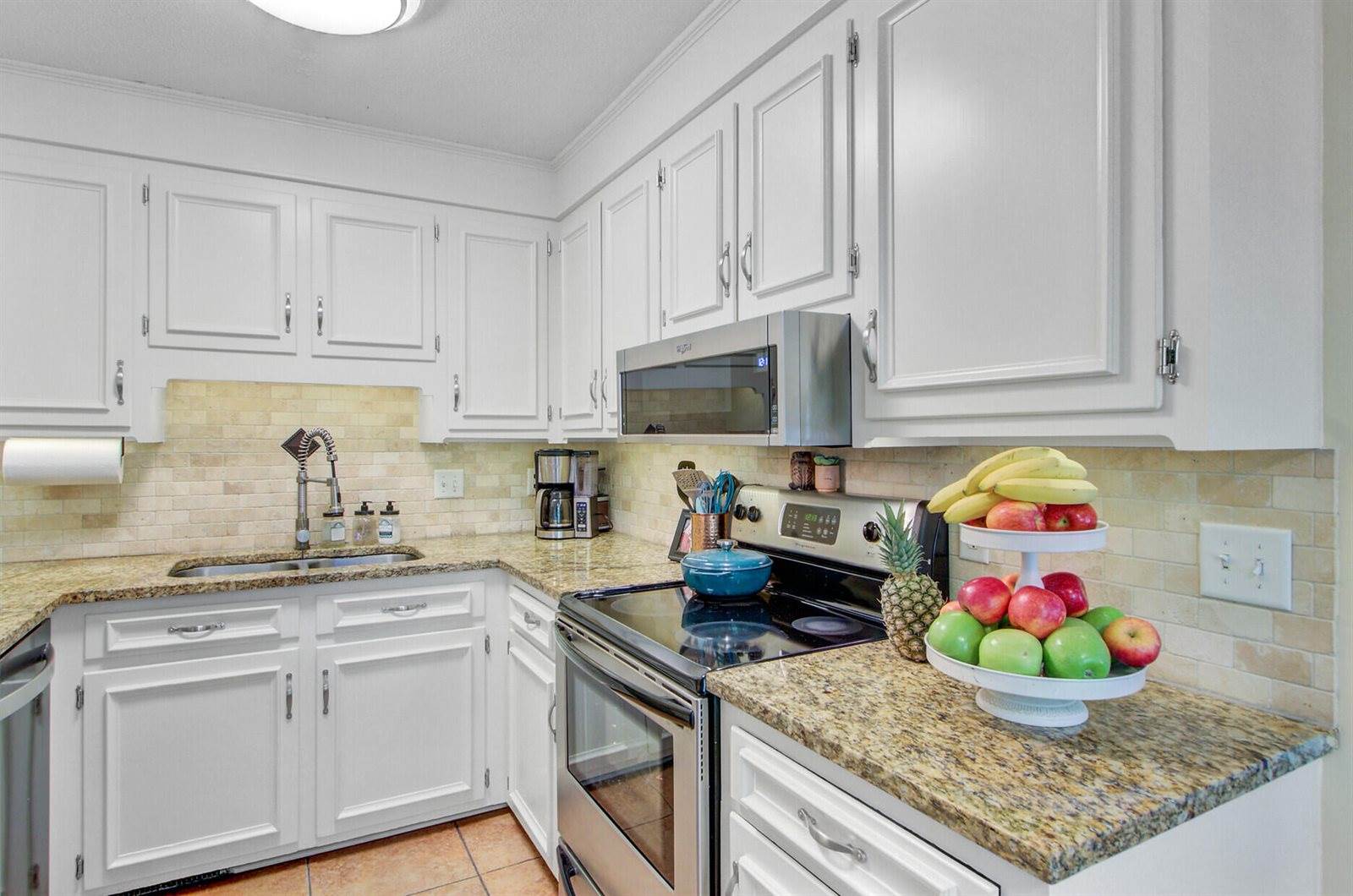 104 Chalcott Place, Summerville, SC 29485