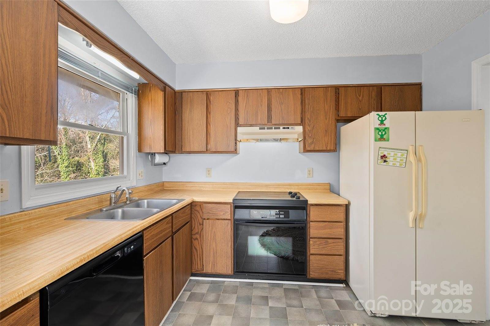 67 Overlook Road, Asheville, NC 28803