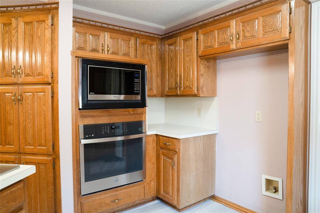 5202 Bradley Lane, Arlington, TX 76017