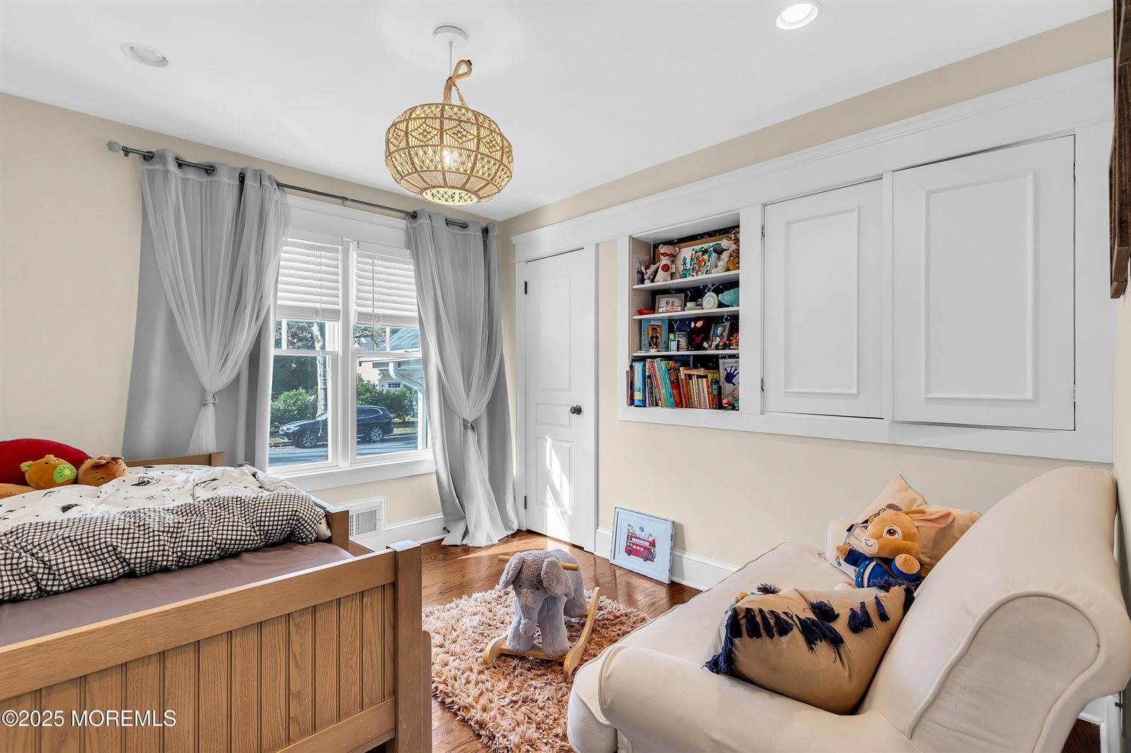 1 Lennox Avenue, Rumson, NJ 07760