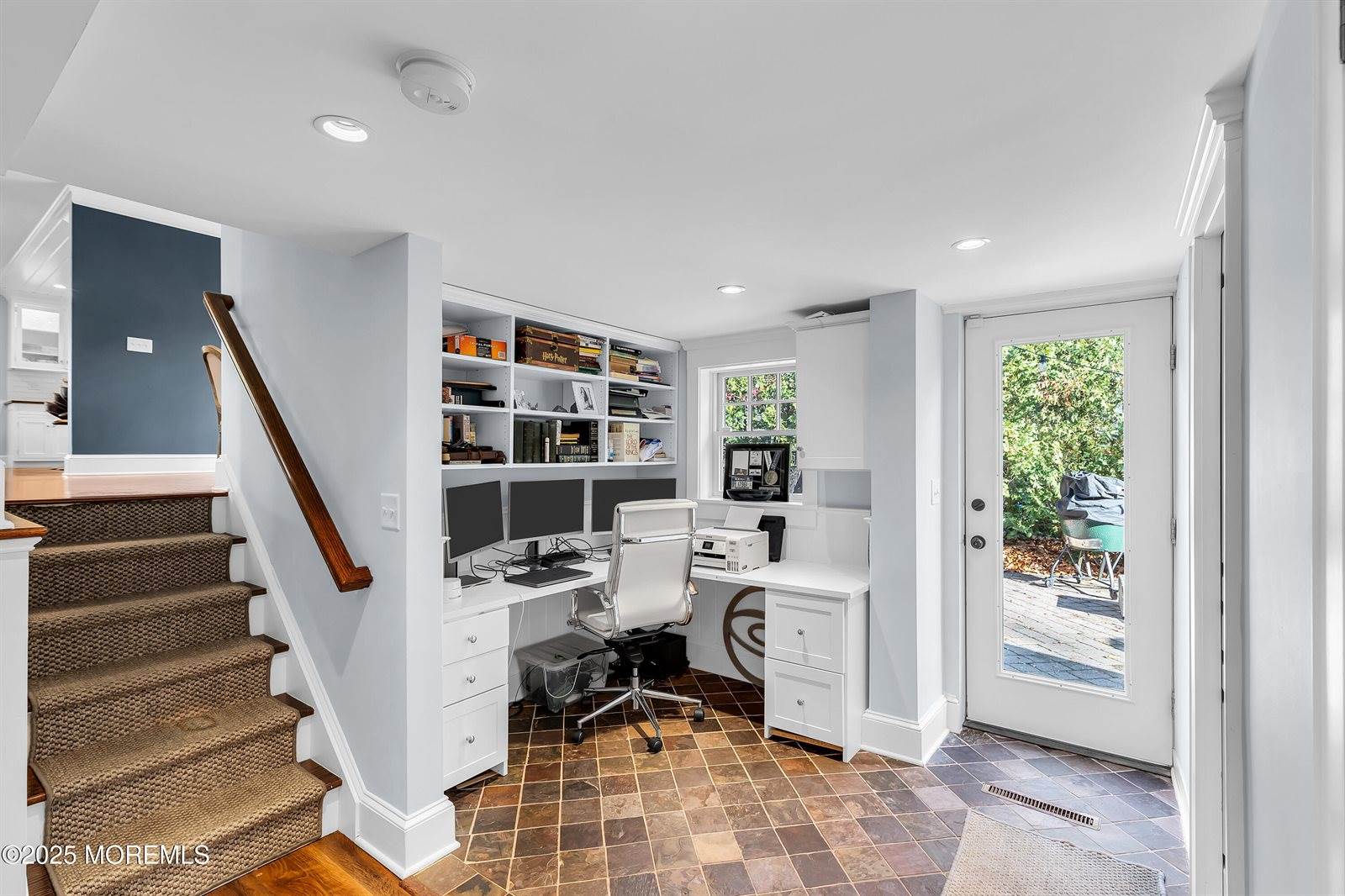 1 Lennox Avenue, Rumson, NJ 07760