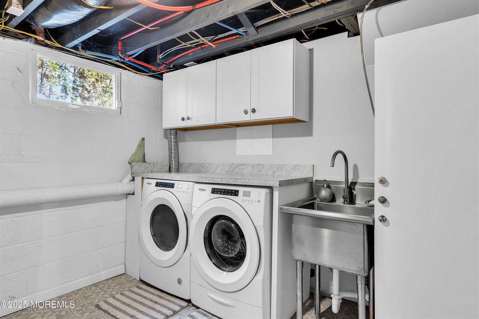 1 Lennox Avenue, Rumson, NJ 07760