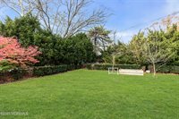1 Lennox Avenue, Rumson, NJ 07760