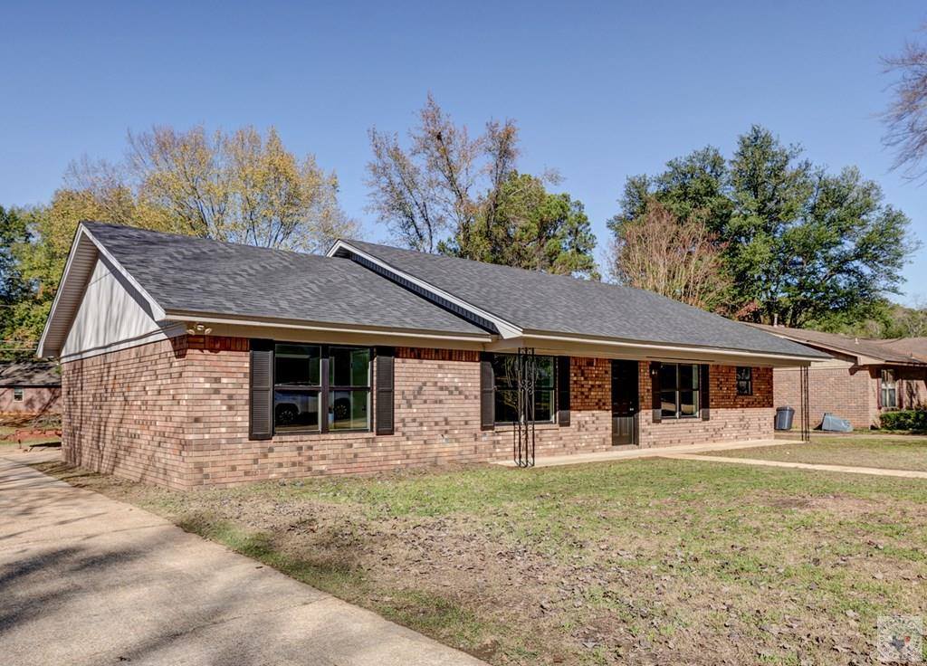 813 Elaine, Wake Village, TX 75501