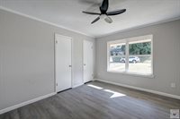 813 Elaine, Wake Village, TX 75501