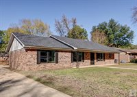 813 Elaine, Wake Village, TX 75501