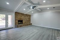 813 Elaine, Wake Village, TX 75501