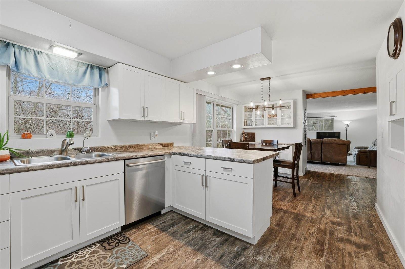 3831 County Road Q, Amherst Junction, WI 54407