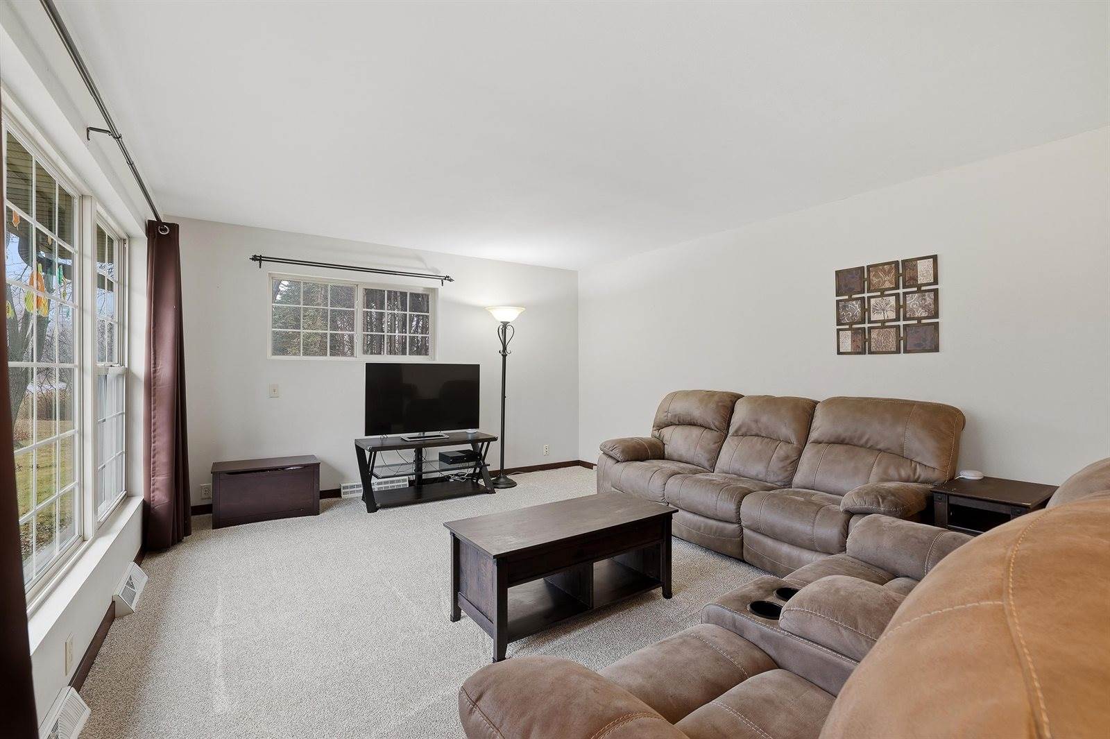 3831 County Road Q, Amherst Junction, WI 54407