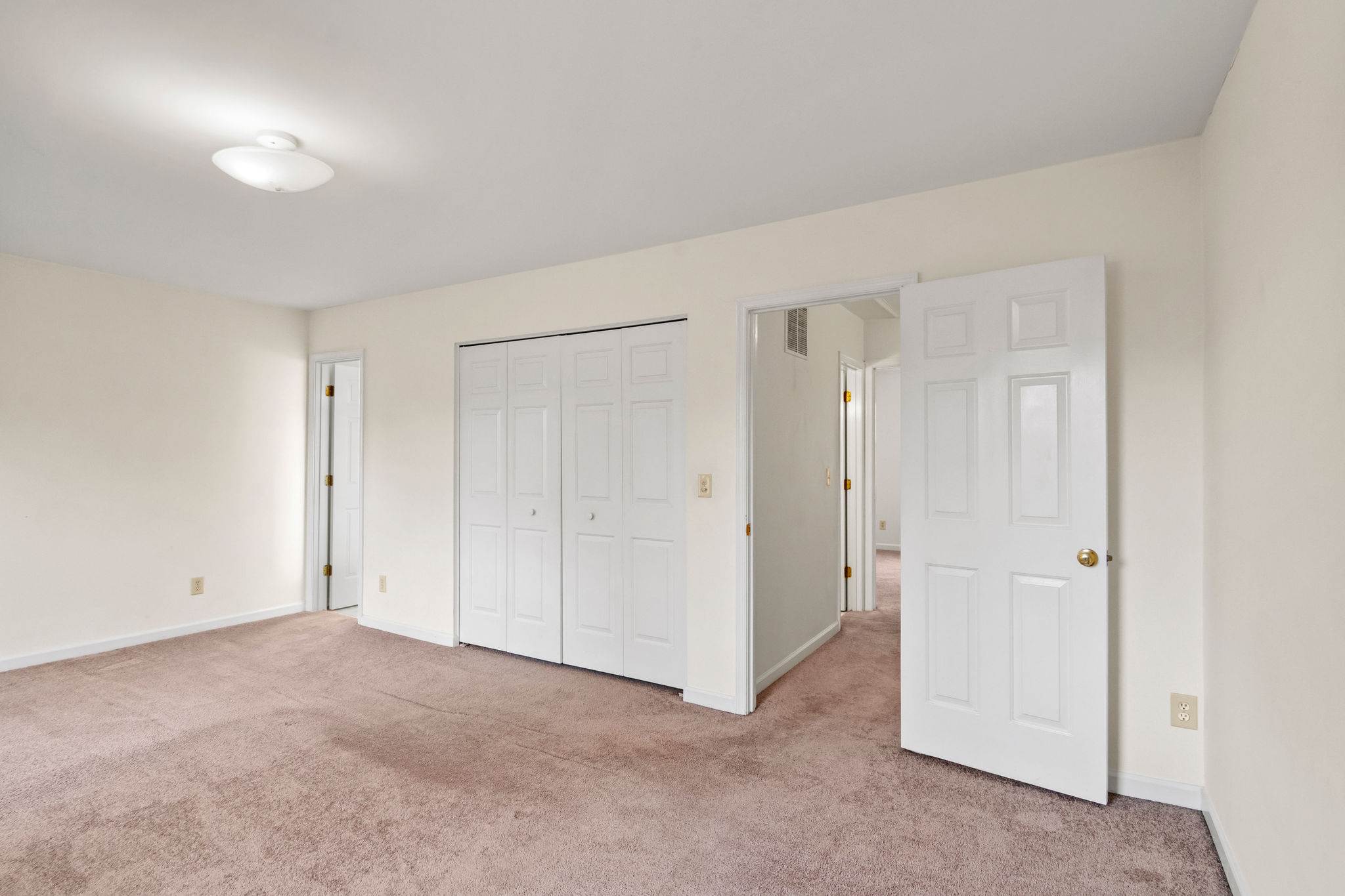 925 Huntwood Lane, Charlottesville, VA 22901