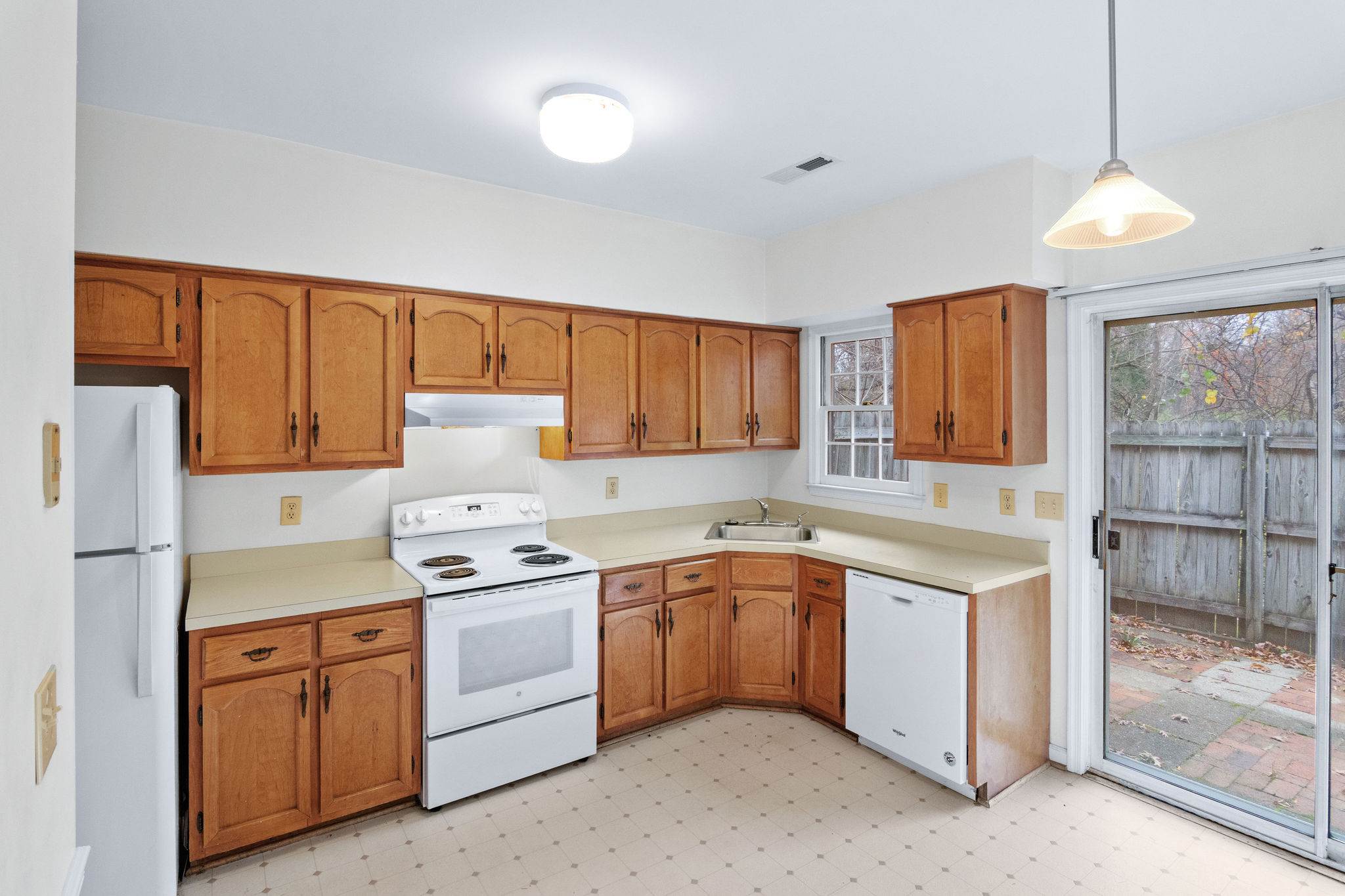 925 Huntwood Lane, Charlottesville, VA 22901