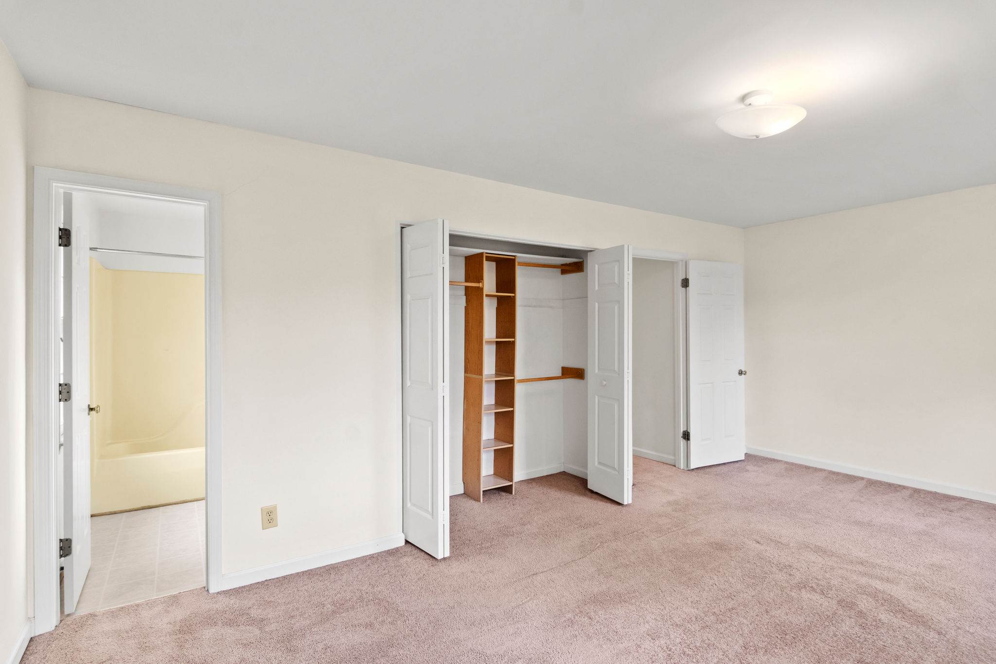 925 Huntwood Lane, Charlottesville, VA 22901