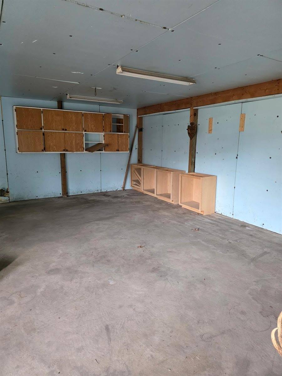 6528 N Towerline Road, Hope, MI 48628