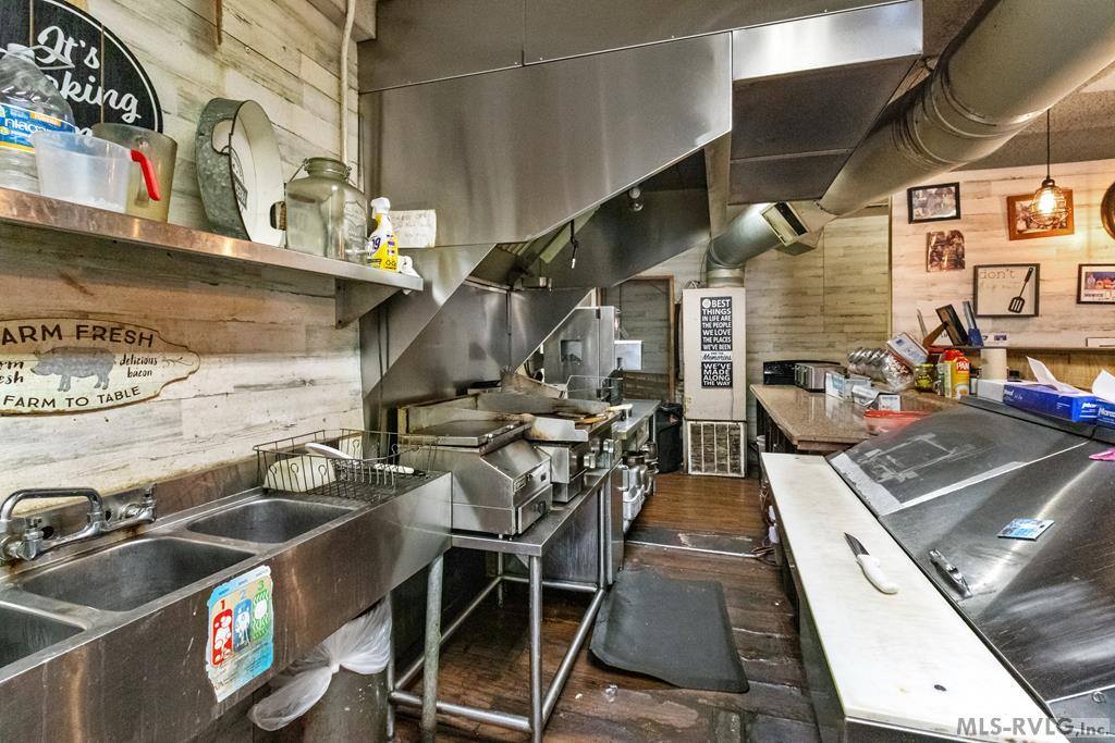 2986 Hendricks Mill Road, Ebony, VA 23845