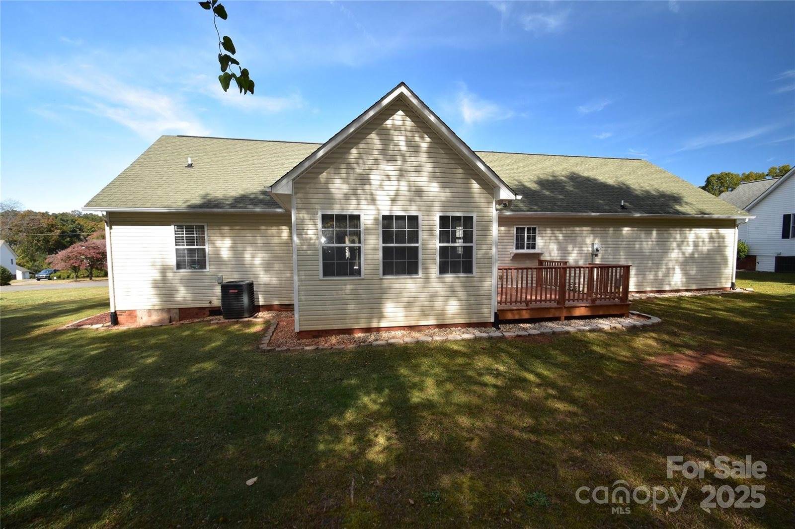 2702 Plantation Way, Albemarle, NC 28001