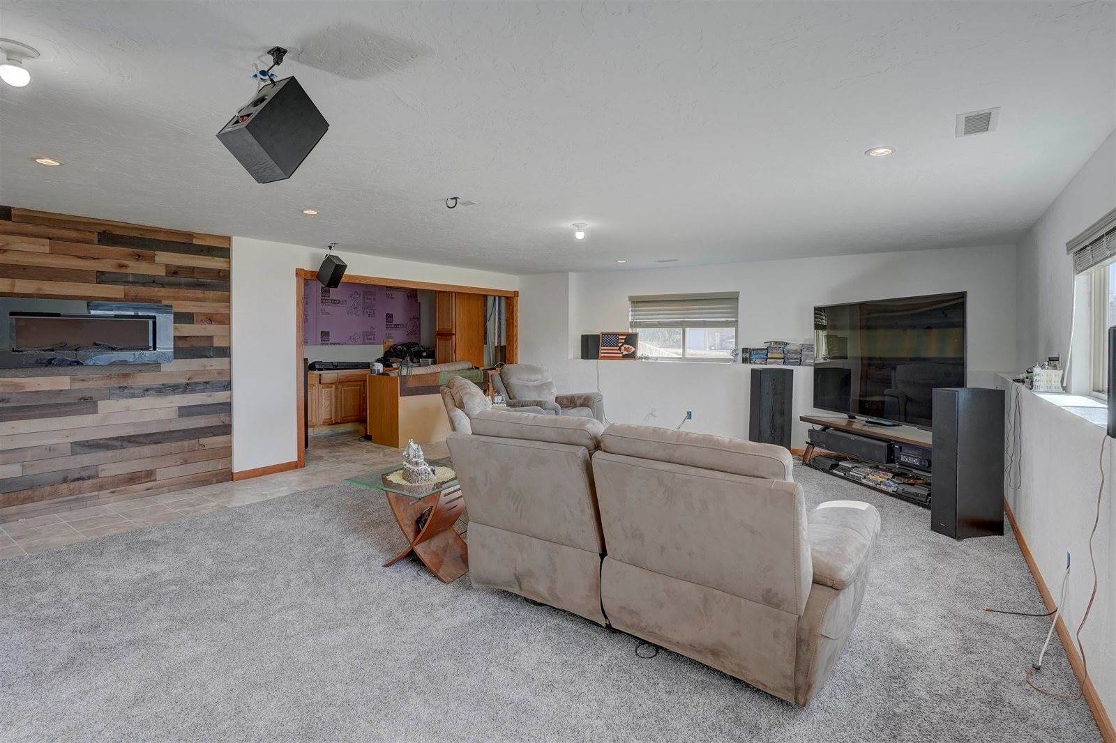 10307 Quail Ln, Arkansas City, KS 67005