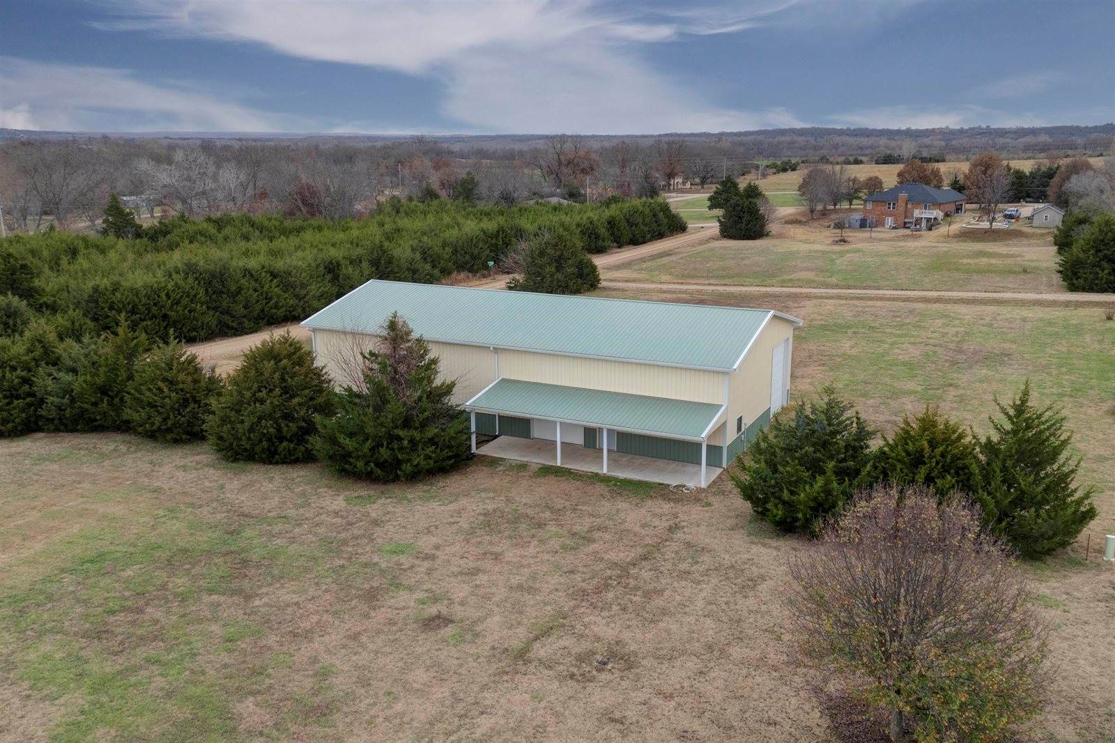 10307 Quail Ln, Arkansas City, KS 67005