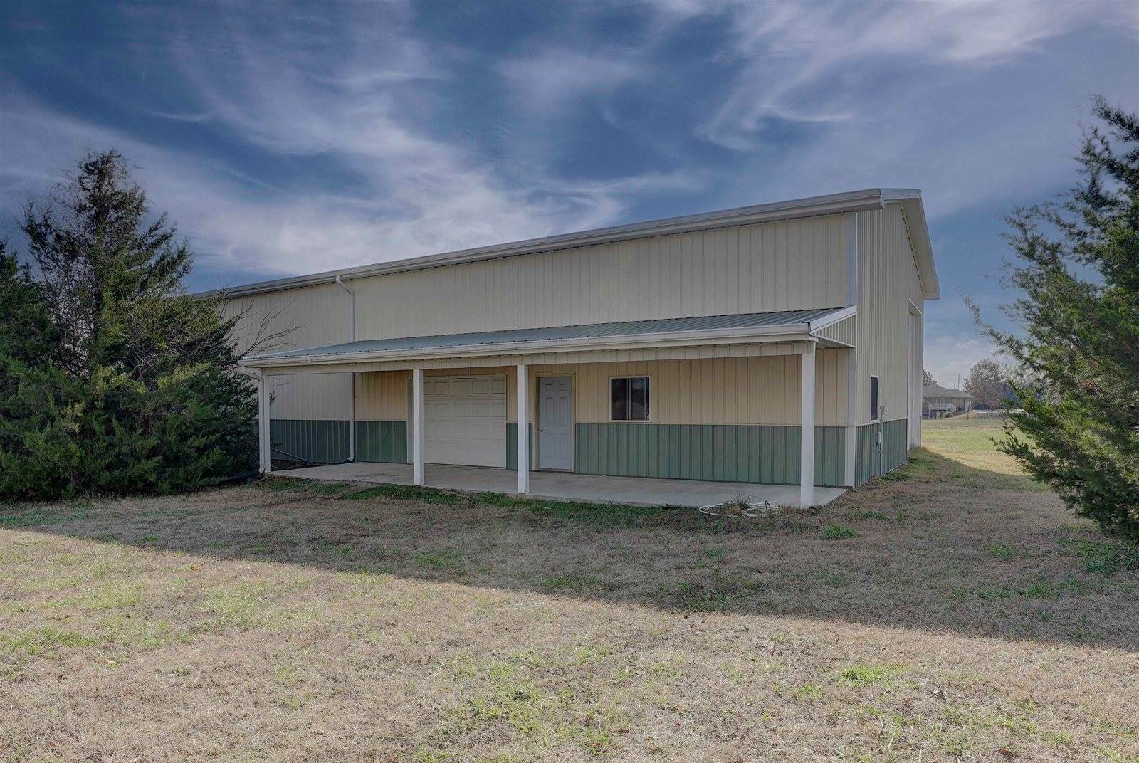 10307 Quail Ln, Arkansas City, KS 67005