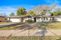 204 Ridgecrest, Tyler, TX 75701