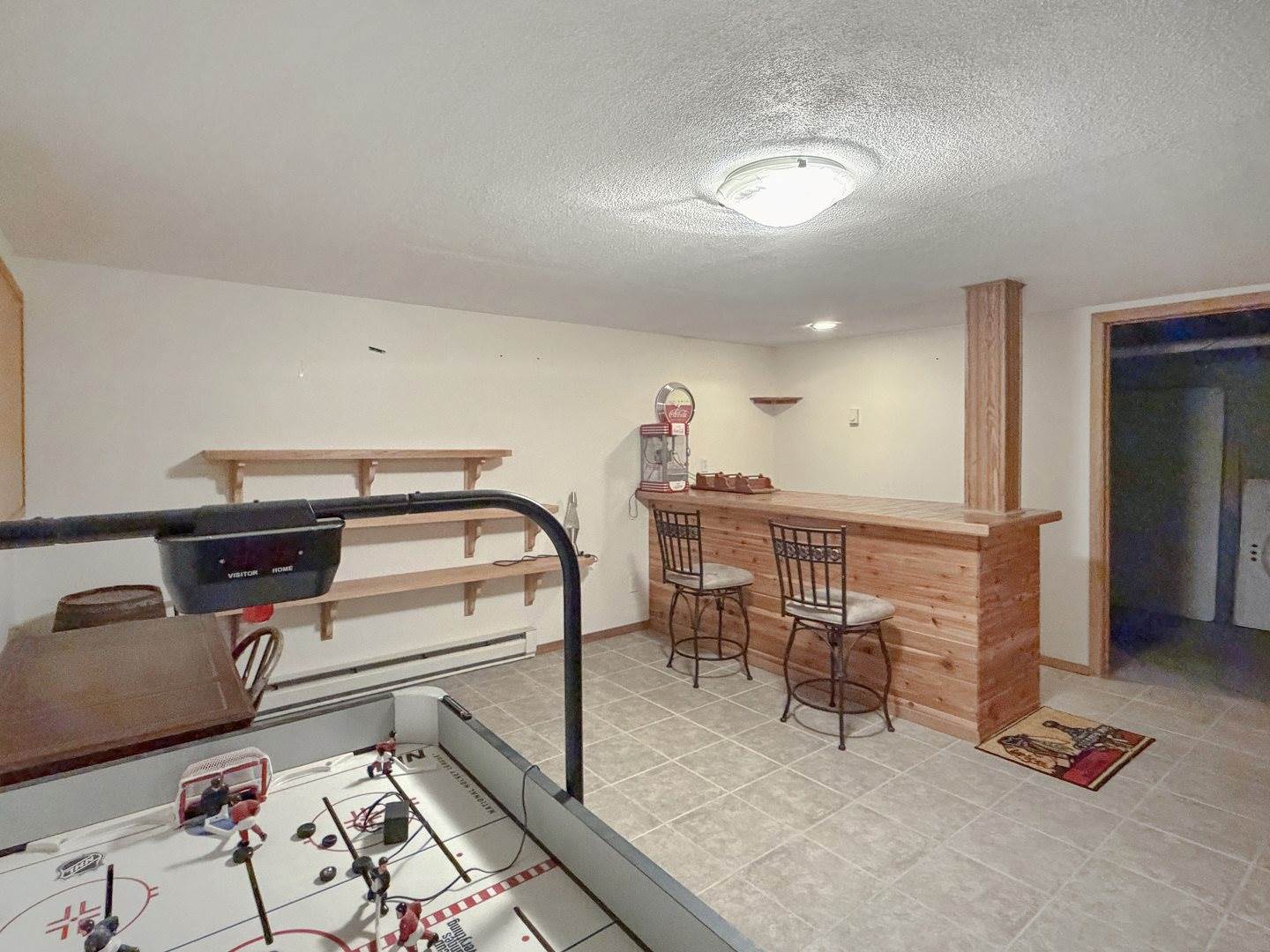 2003 Eagle Drive, Freeport, IL 61032