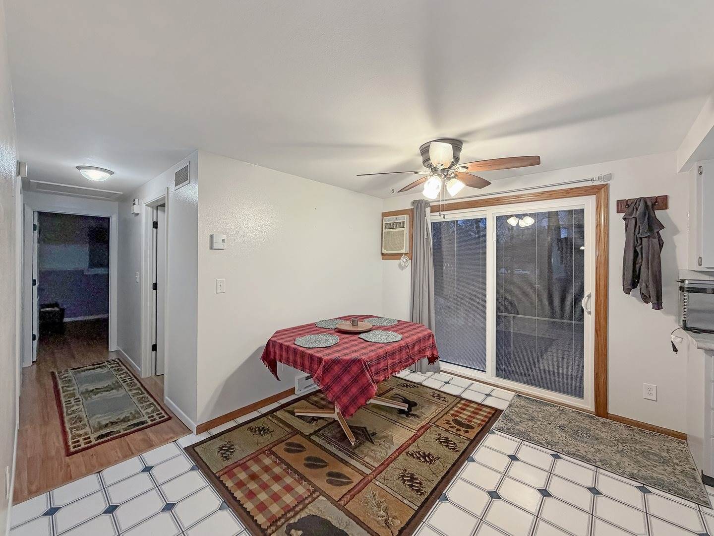 2003 Eagle Drive, Freeport, IL 61032