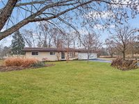 2003 Eagle Drive, Freeport, IL 61032