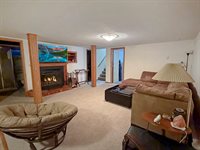 2003 Eagle Drive, Freeport, IL 61032