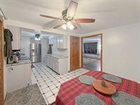 2003 Eagle Drive, Freeport, IL 61032