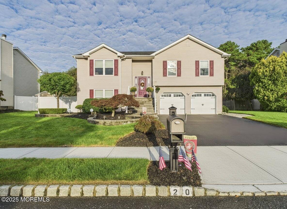 20 Netty Street, Howell, NJ 07731