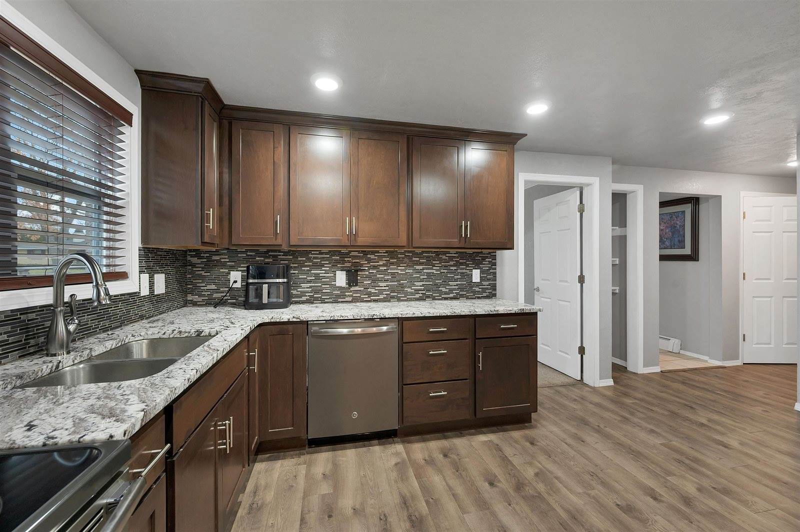 436 East Briar Lane, Green Bay, WI 54301