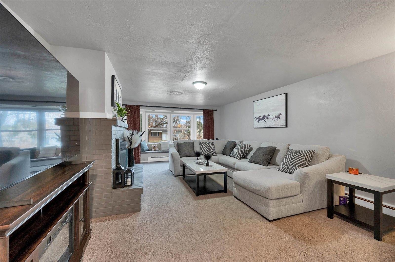 436 East Briar Lane, Green Bay, WI 54301