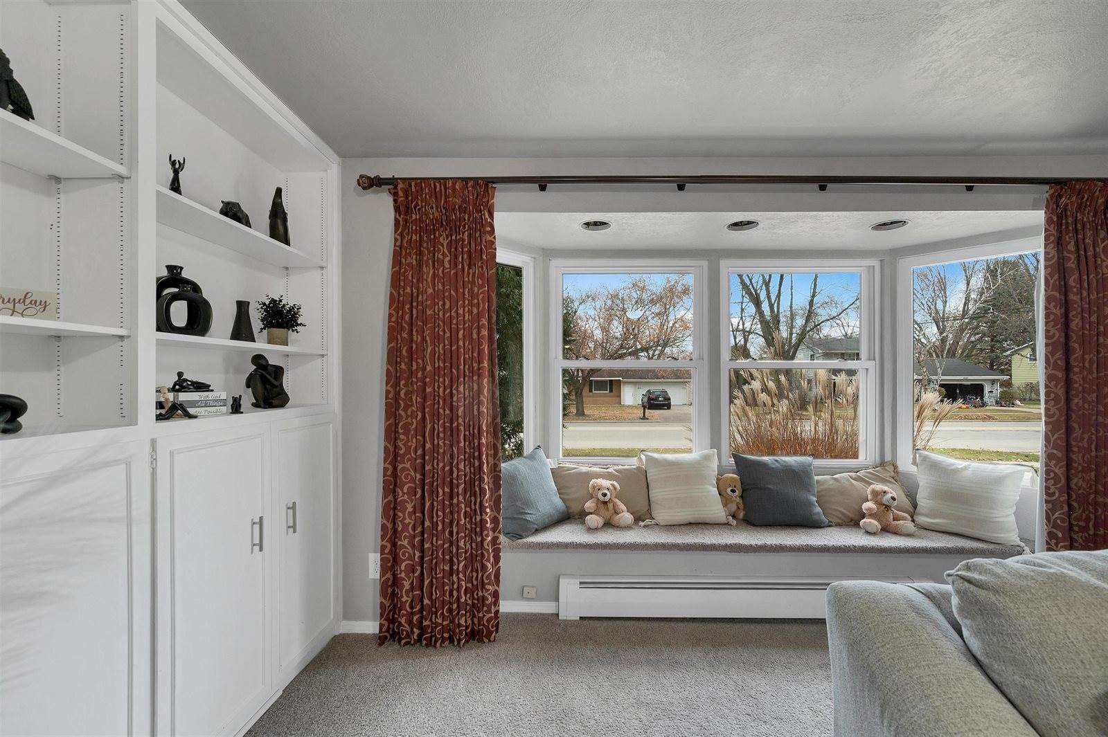 436 East Briar Lane, Green Bay, WI 54301