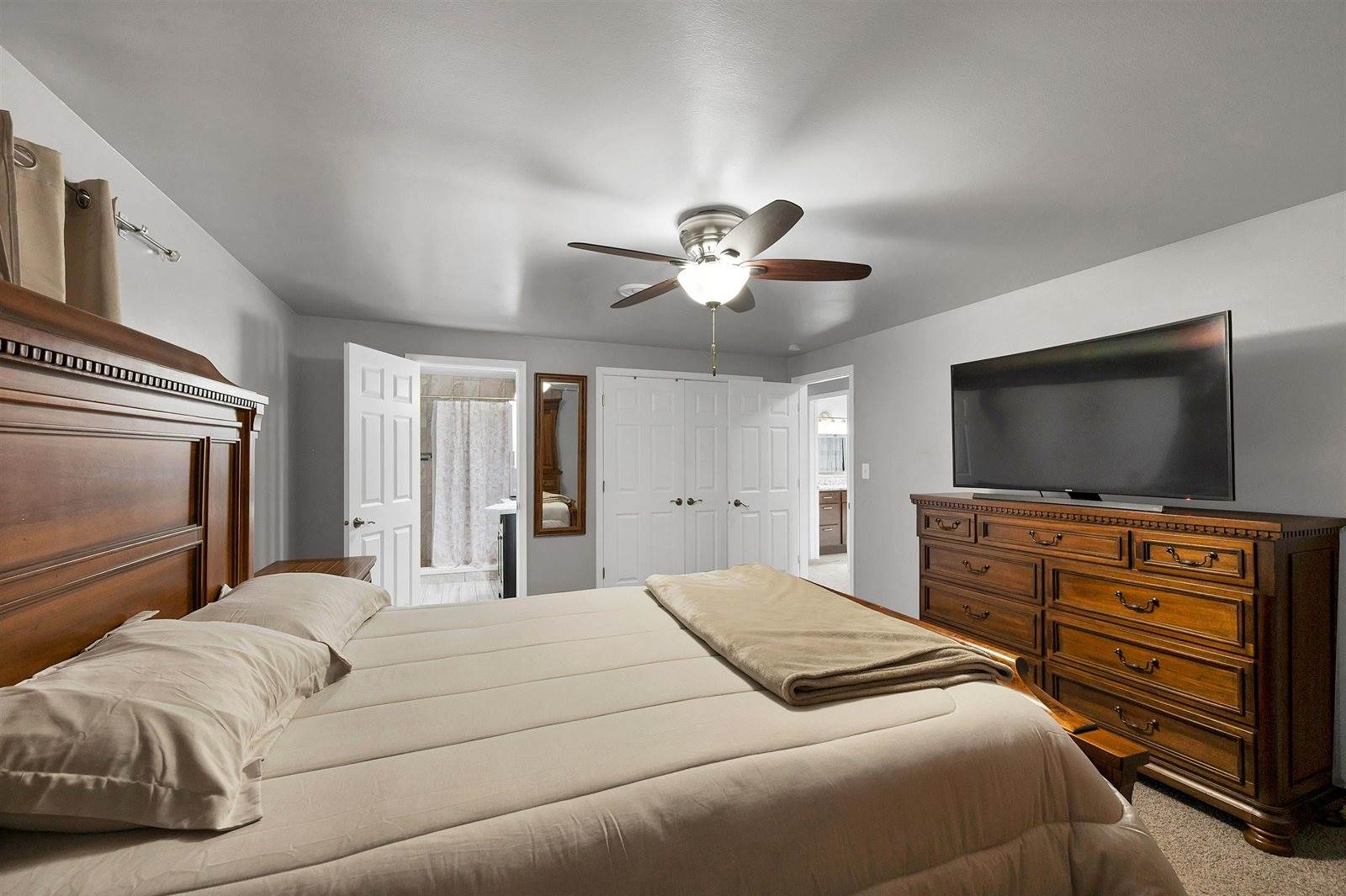 436 East Briar Lane, Green Bay, WI 54301