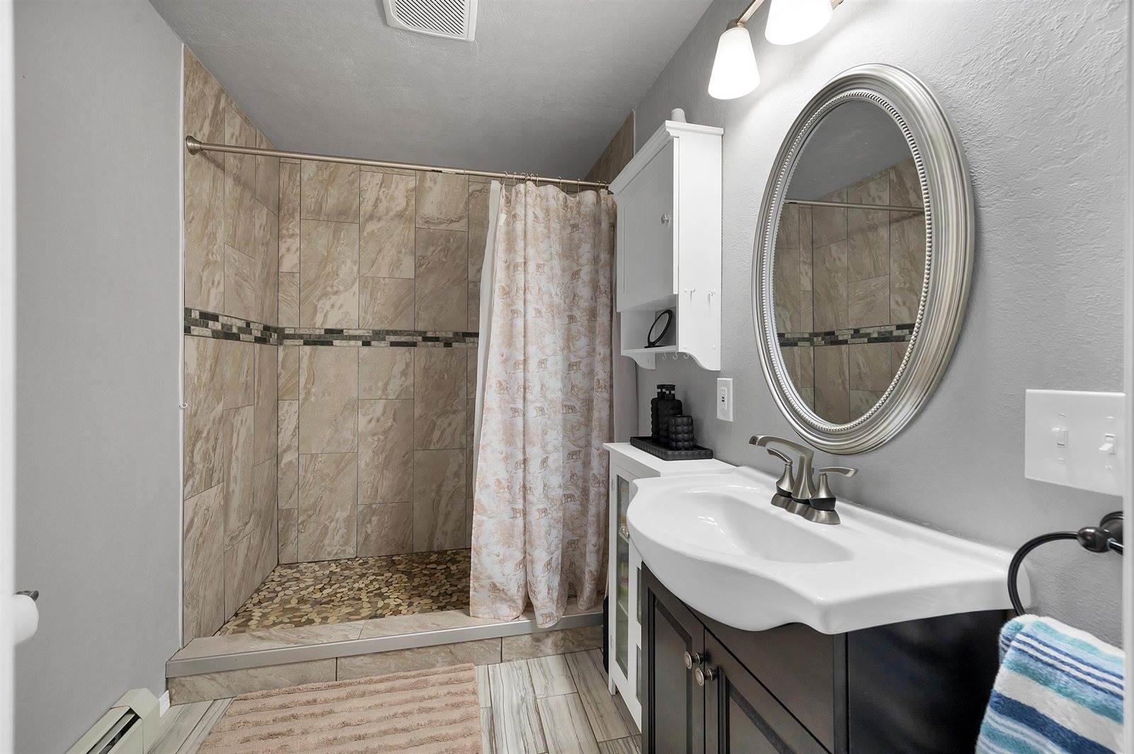 436 East Briar Lane, Green Bay, WI 54301