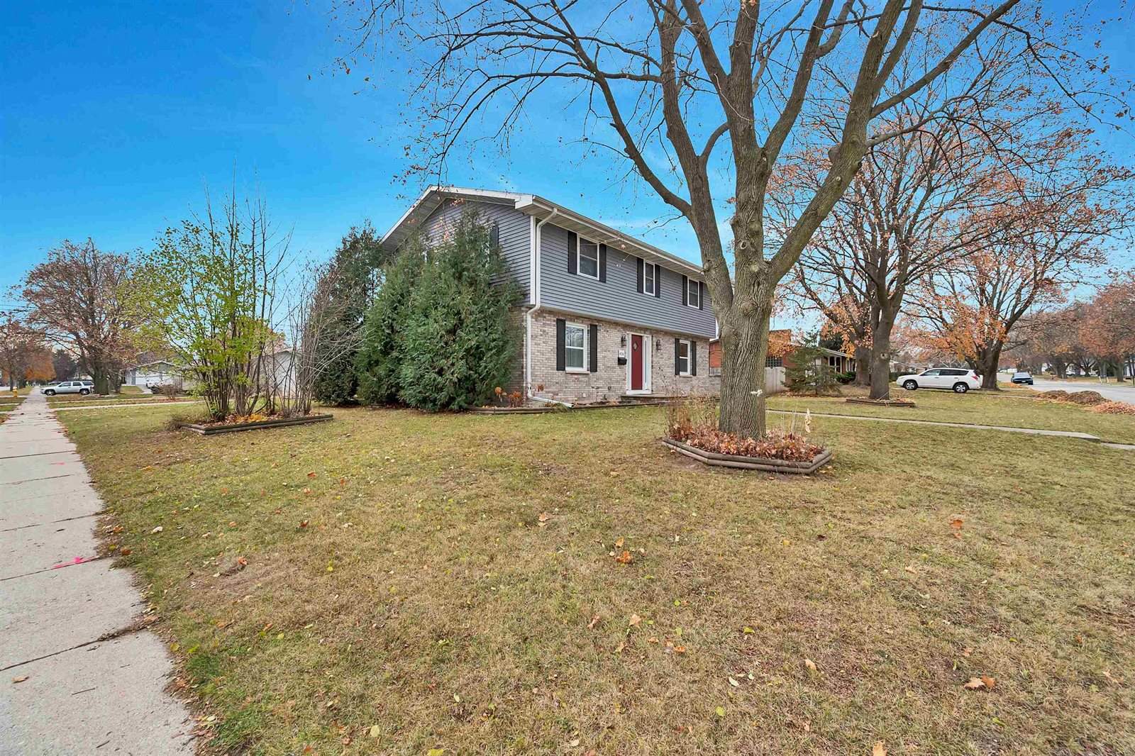 436 East Briar Lane, Green Bay, WI 54301