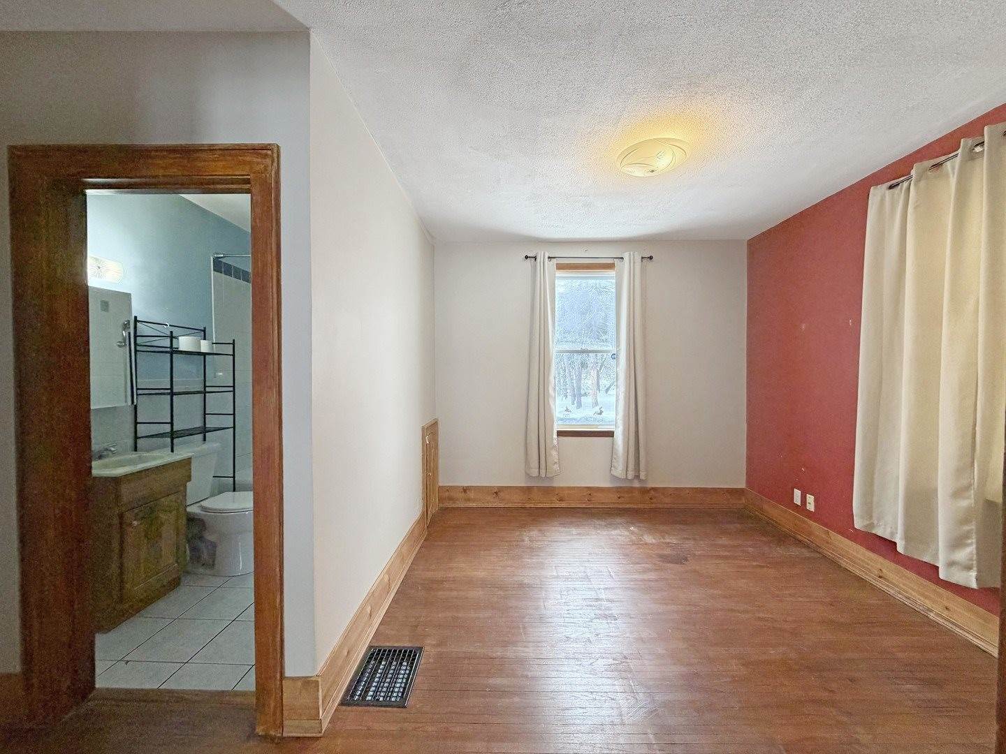 1440 South Chicago Avenue, Freeport, IL 61032