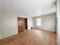 1440 South Chicago Avenue, Freeport, IL 61032