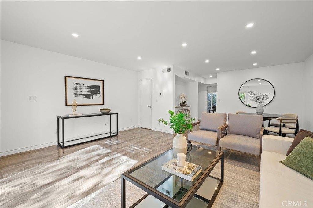 5017 Cartwright, North Hollywood, CA 91601