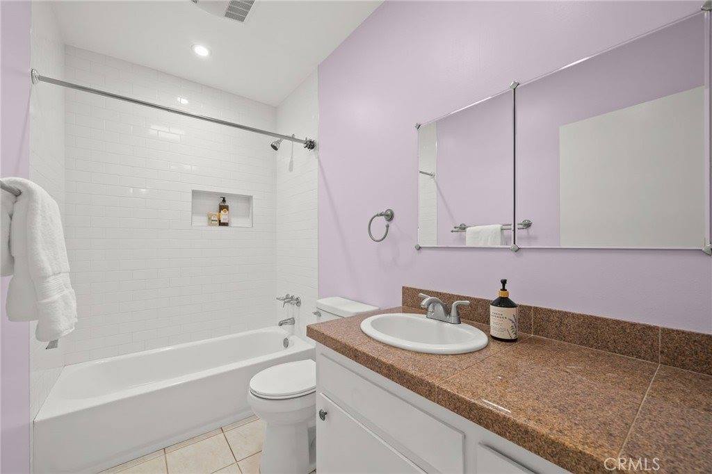 5017 Cartwright, North Hollywood, CA 91601