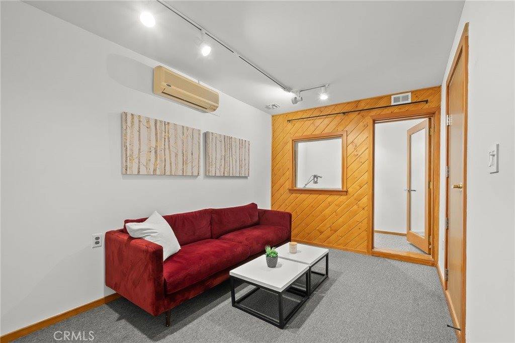 5017 Cartwright, North Hollywood, CA 91601