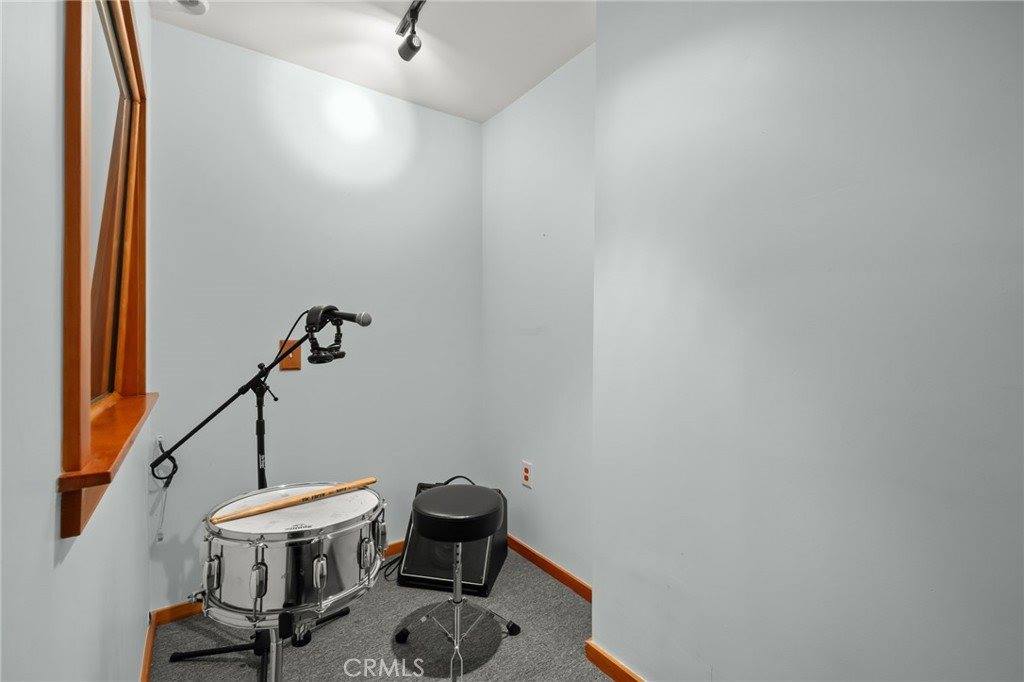 5017 Cartwright, North Hollywood, CA 91601