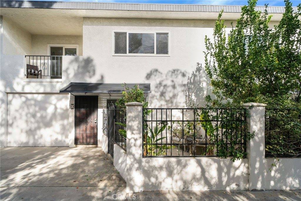 5017 Cartwright, North Hollywood, CA 91601