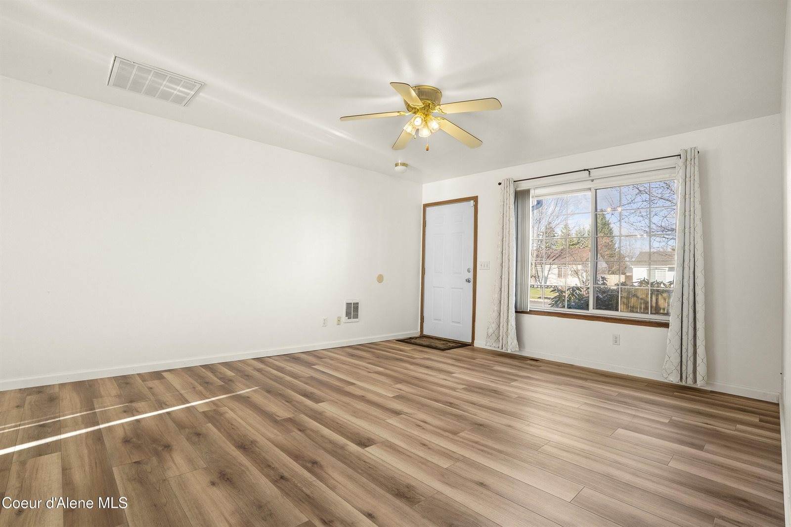 910 East Shasta Ave, Post Falls, ID 83854