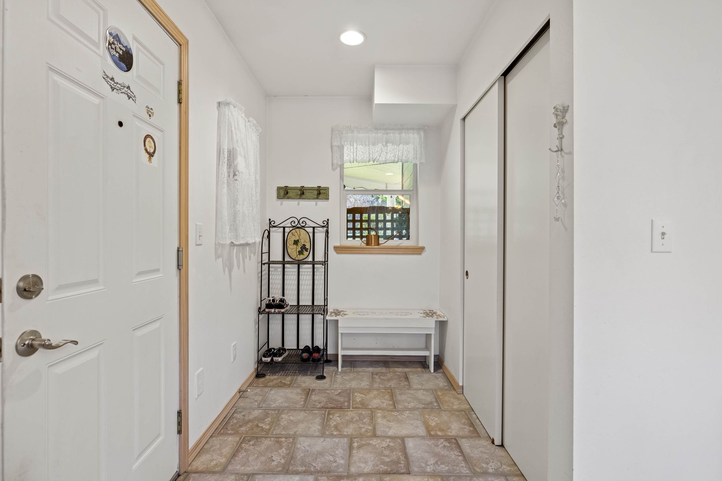 22068 McMurray Shore Drive, Mount Vernon, WA 98274